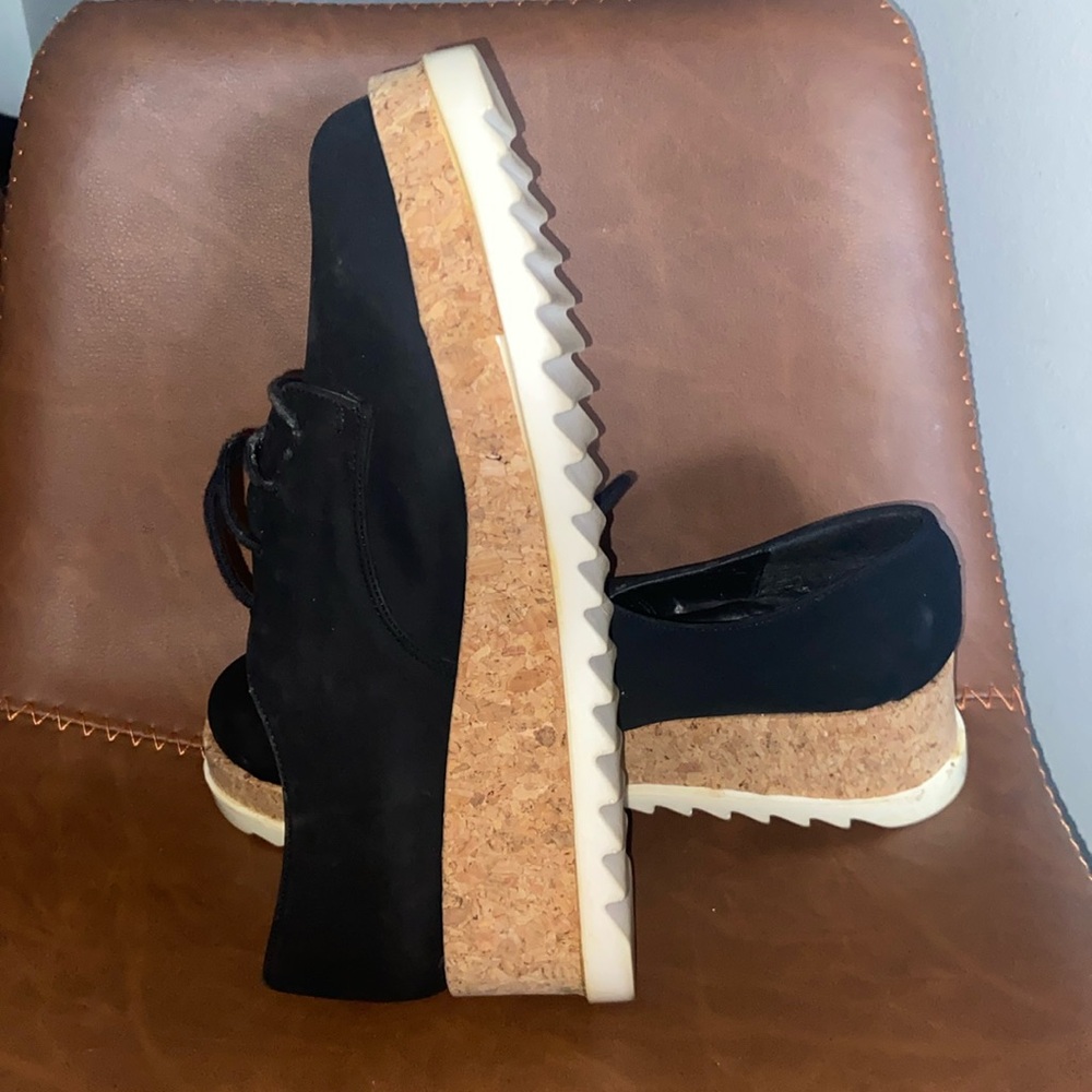 18Forever Platform Shoes - size 10